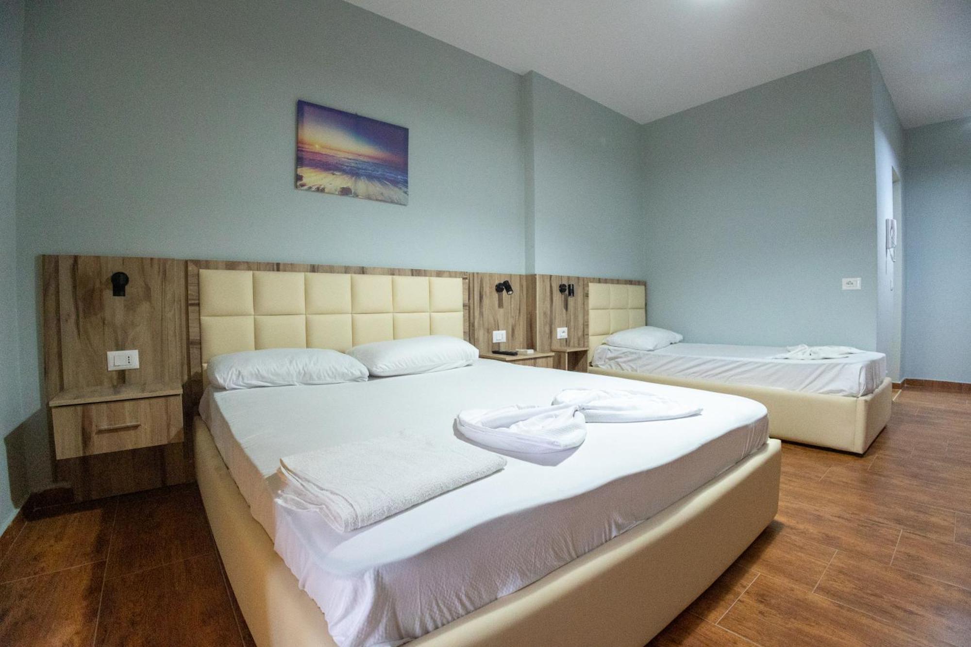 Hotel Klebrido ドゥラス エクステリア 写真
