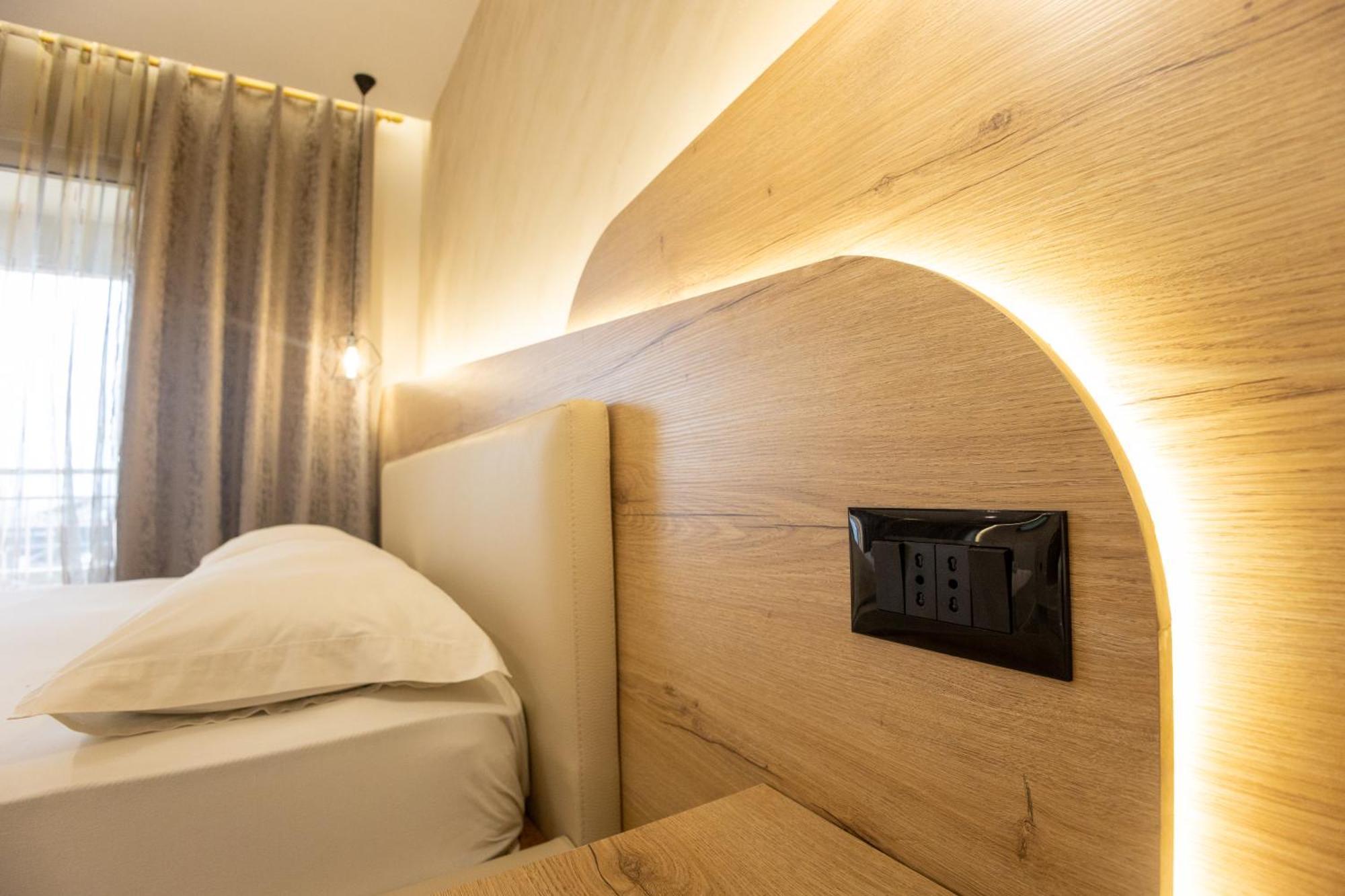Hotel Klebrido ドゥラス エクステリア 写真